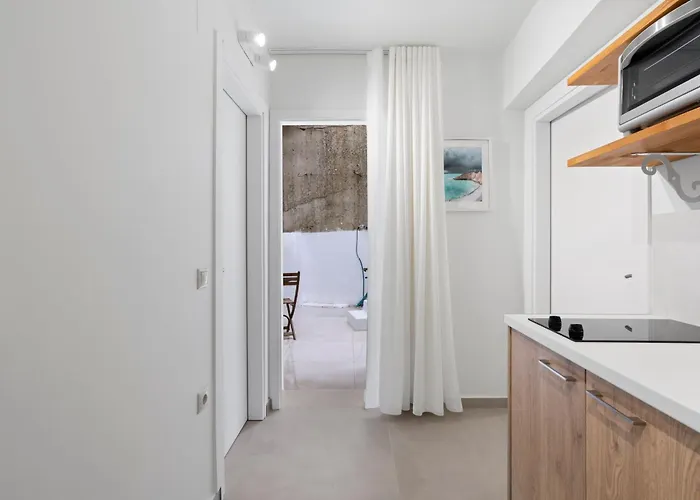 Ziv Boutique Town Square Iii