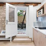Apartment Ziv Boutique Town Square Iii