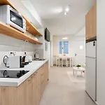 Ziv Boutique Town Square Iii Apartment *