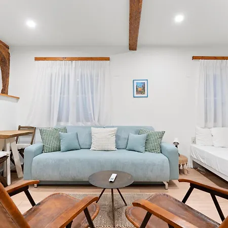 Ziv Boutique Town Square Iii * Lefkada City